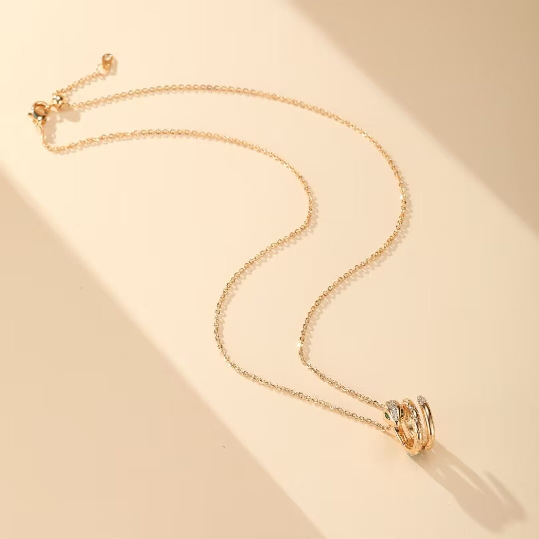 Serpent Necklace – Wild Elegance