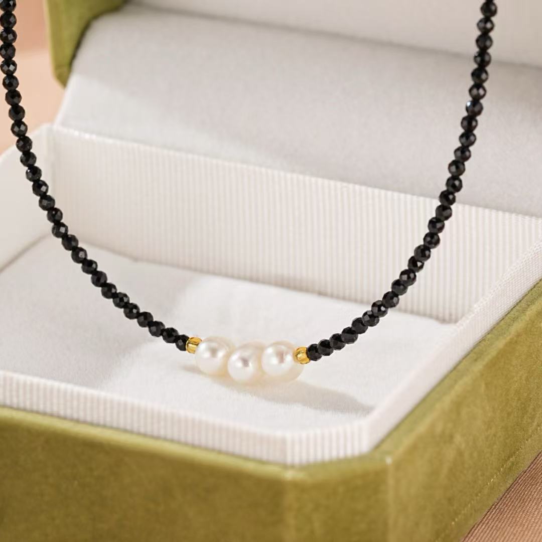 Collier Tourmaline Noire et Perles – Harmonie Sombre, Argent