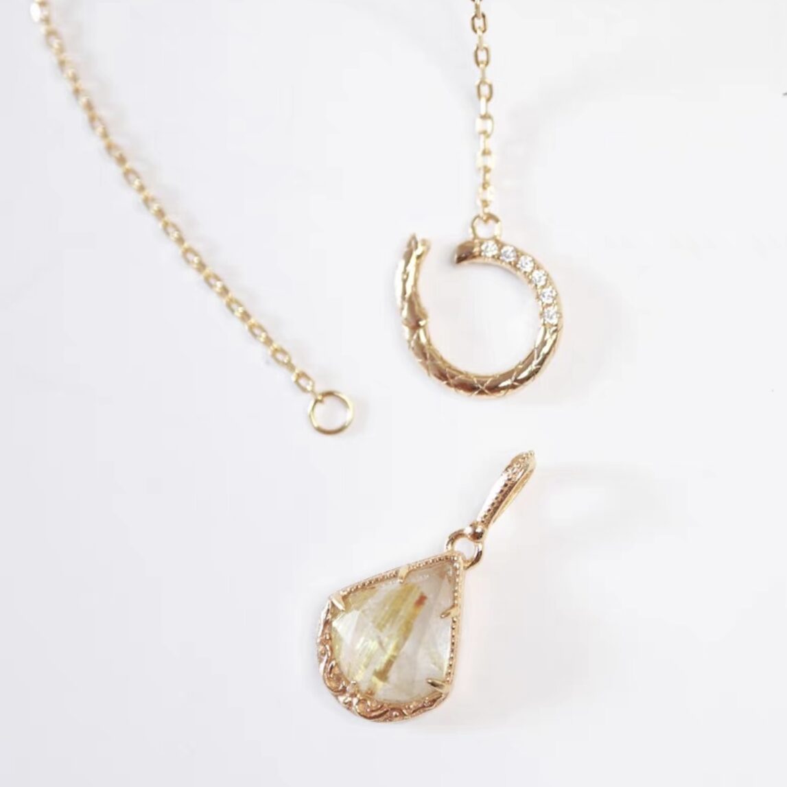 Collier Zircon – Lumière Éternelle, Argent Plaqué Or