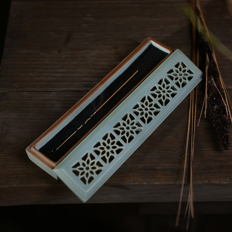 "Palace" Ceramic Incense Burner Moment Ici
