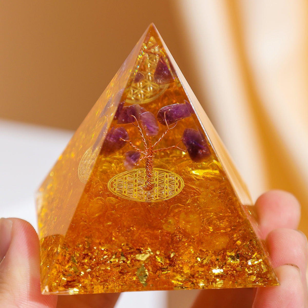 MXiiXM Pyramide D'orgonite Pour énergie Positive, Boule De Cristal D Generateur Denergie Pour Reduire Le Stress La Guerison La Meditation Attirer La Richesse Glacage Bleu