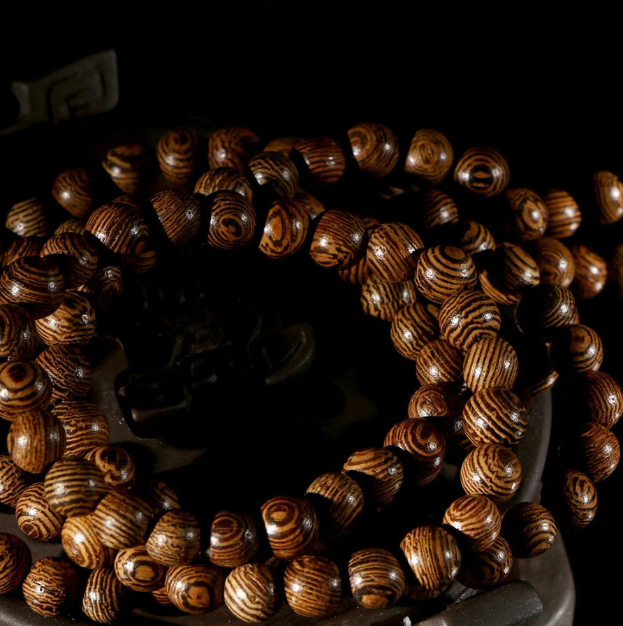 Mâlâ 108 'Strength' Beads in Wenge Wood