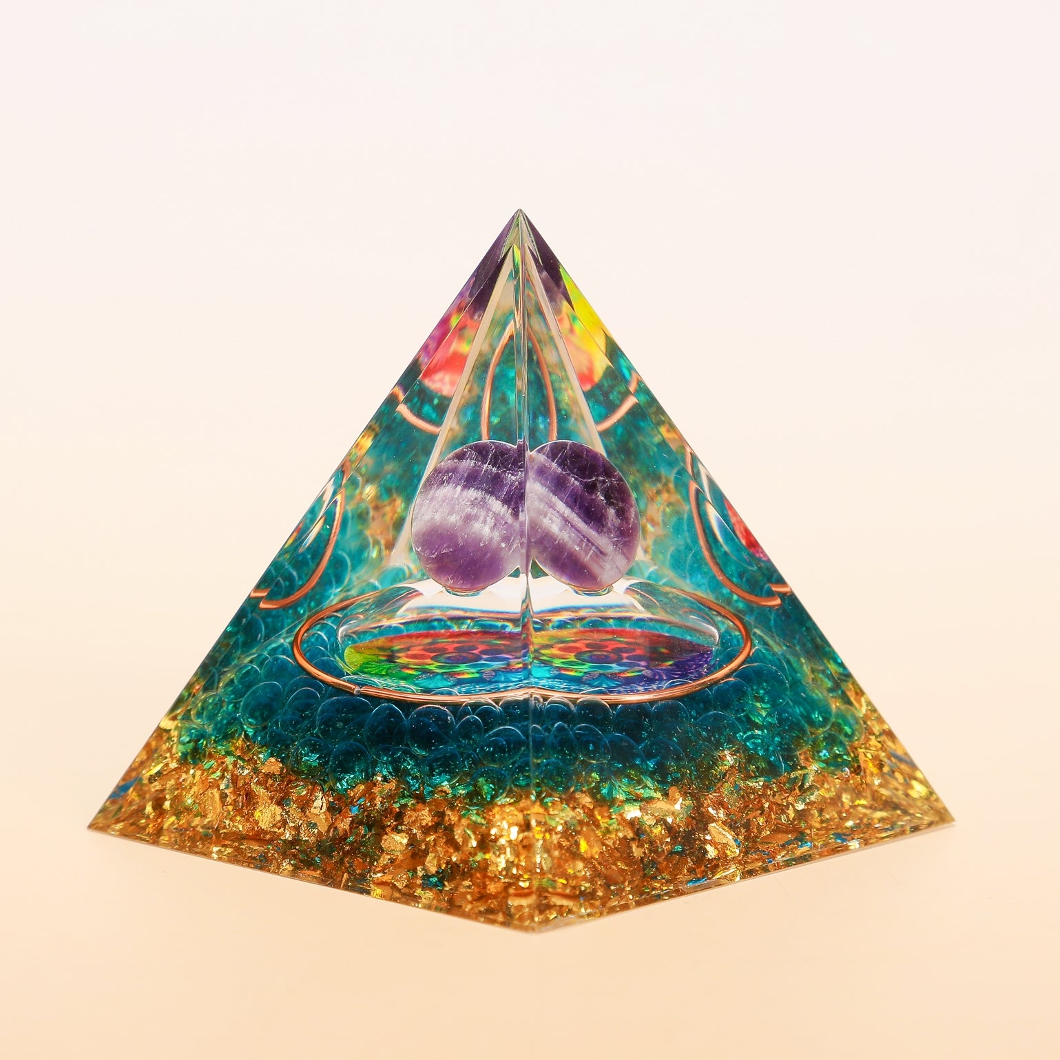 Paix Intérieure – Pyramide Orgonite en Améthyste et Aigue Marine