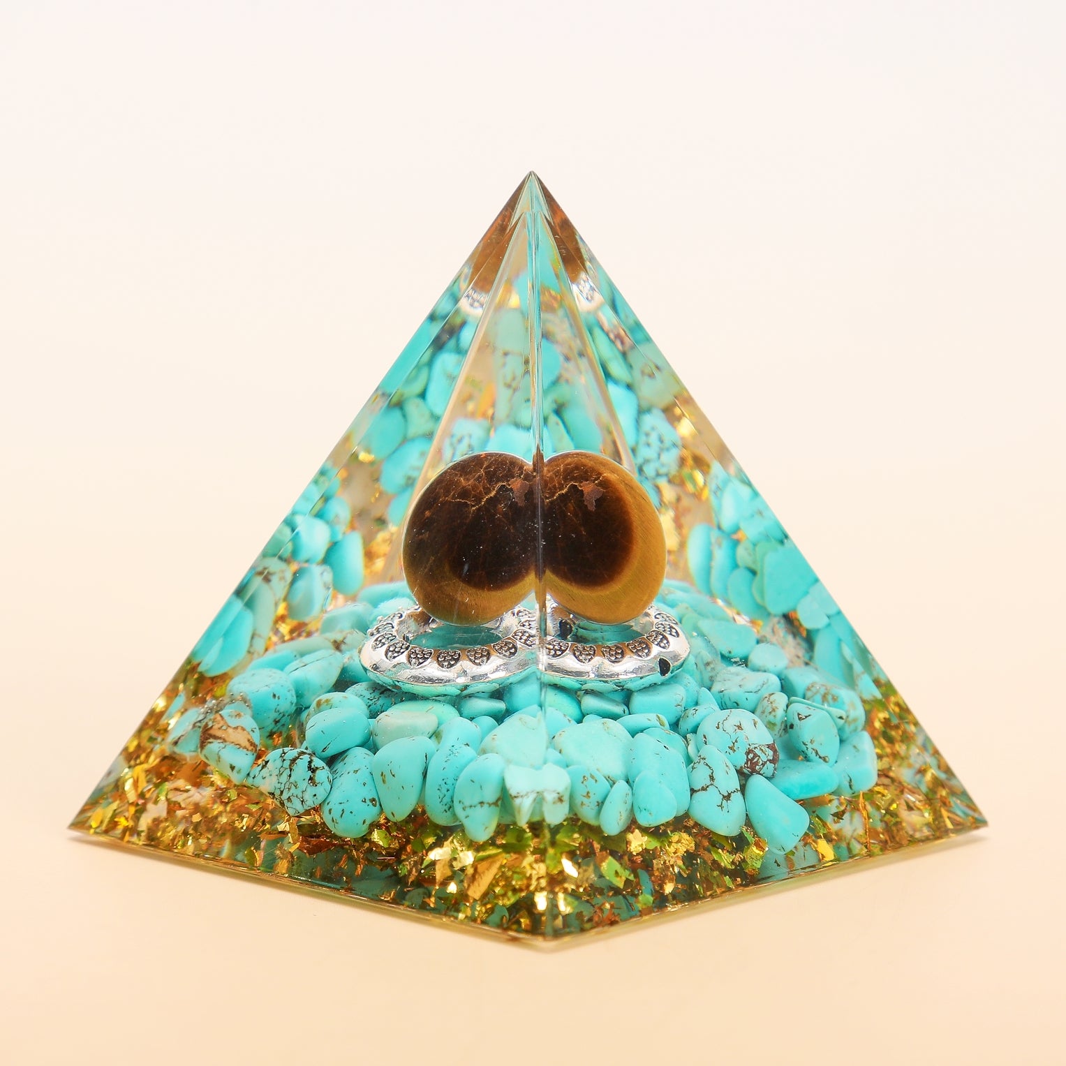 Rayonnement – Pyramide Orgonite en Turquoise et Œil de Tigre