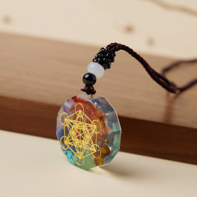 Pendentif Orgonite et 7 chakras – Protection