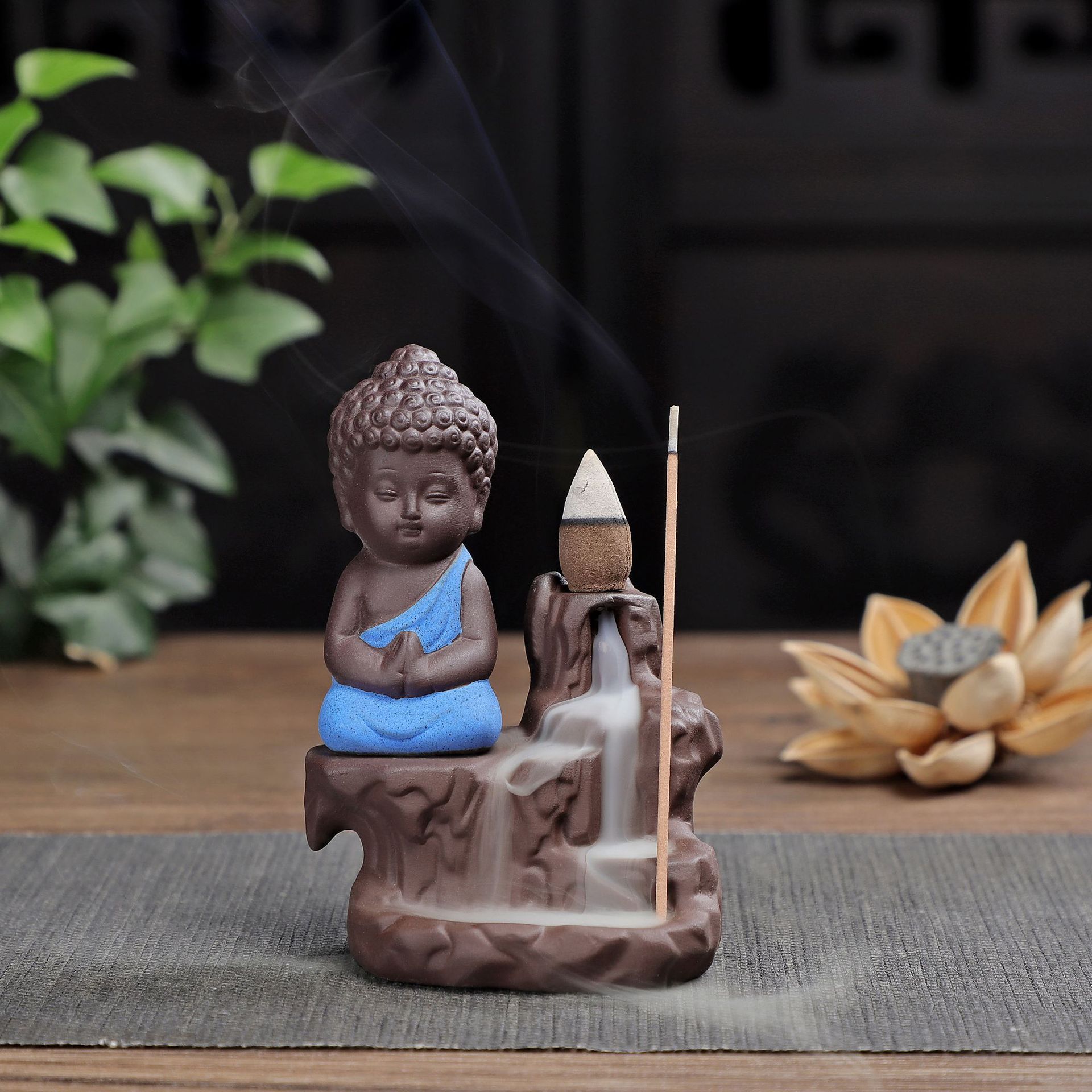 Encensoir "Petit Moine Bouddhiste" en Céramique Moment Ici