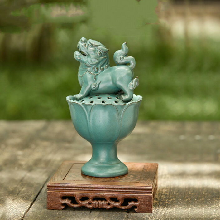 Encensoir "Garde-Bonheur" Pi Xiu et Lotus en Céramique