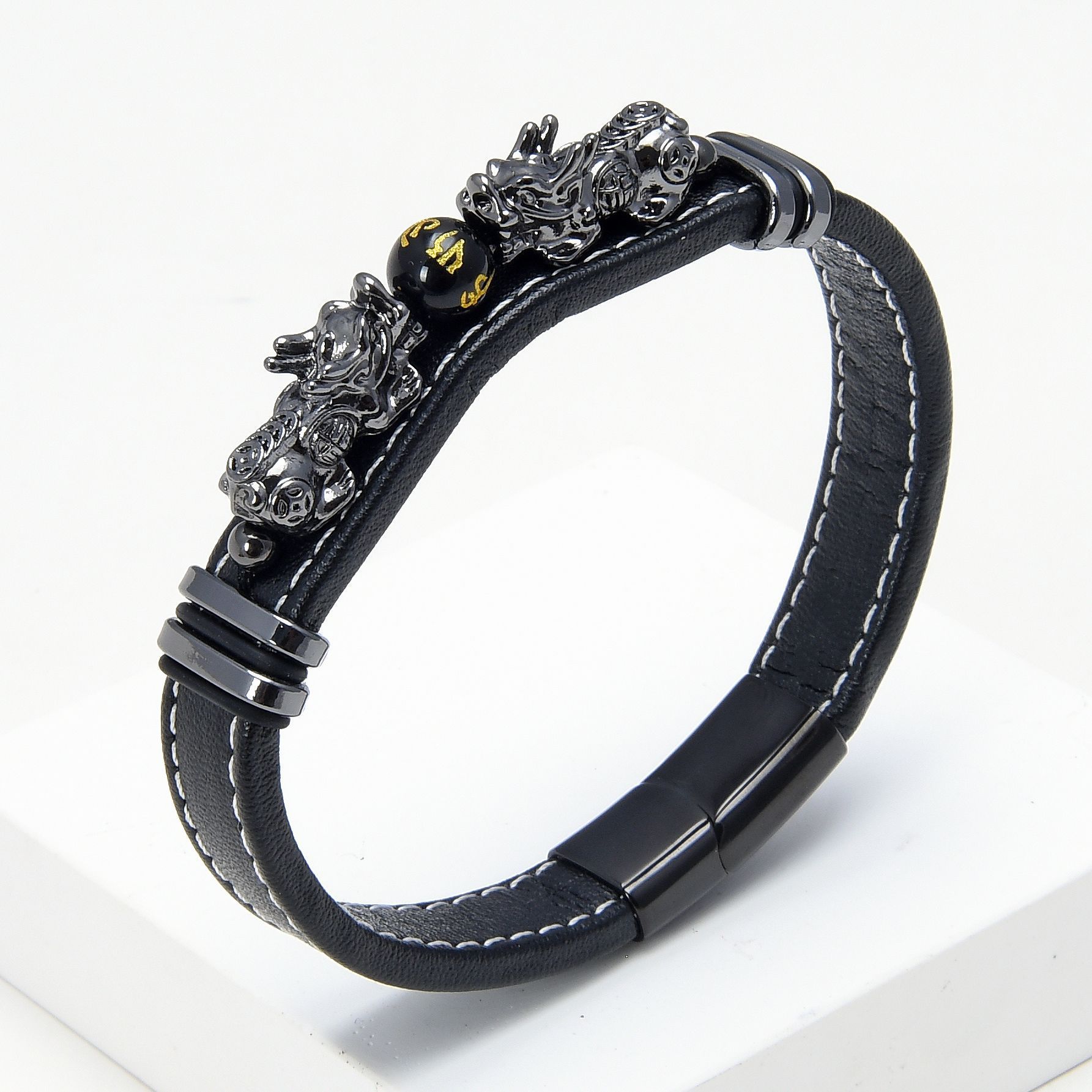 Bracelet Homme 'Paix et Richesse' Pi Xiu en Cuir Moment ici