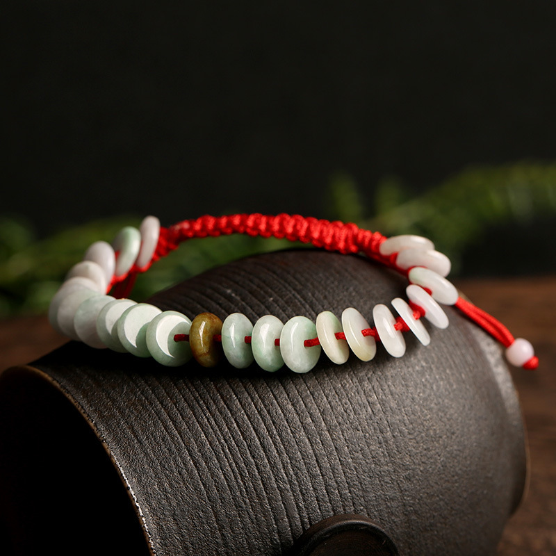 Bracelet Fil Rouge ‘Bonbon’ en Jade vert et Blanc