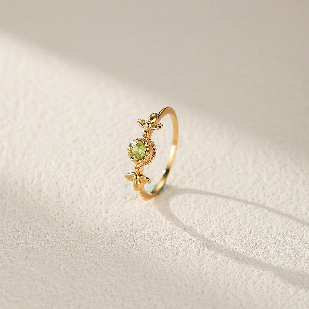 Bague Péridot – Abeille Joyeuse, Argent Plaqué Or