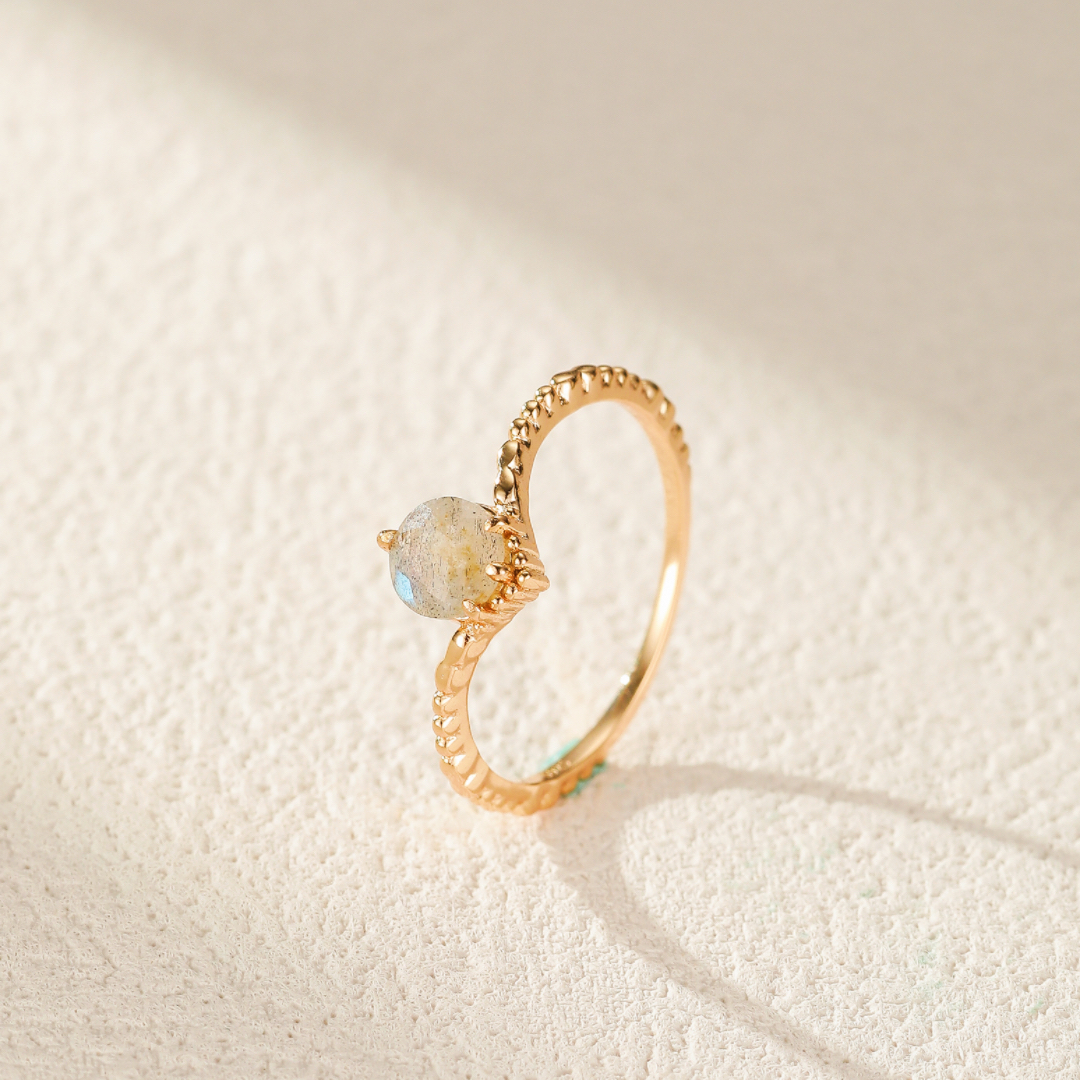 Bague Labradorite – Charme Irisé, Argent Plaqué Or