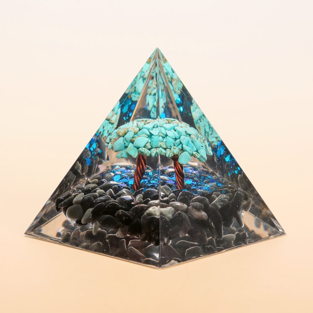 Protection Céleste – Pyramide Orgonite Arbre de Vie en Turquoise et Obsidienne