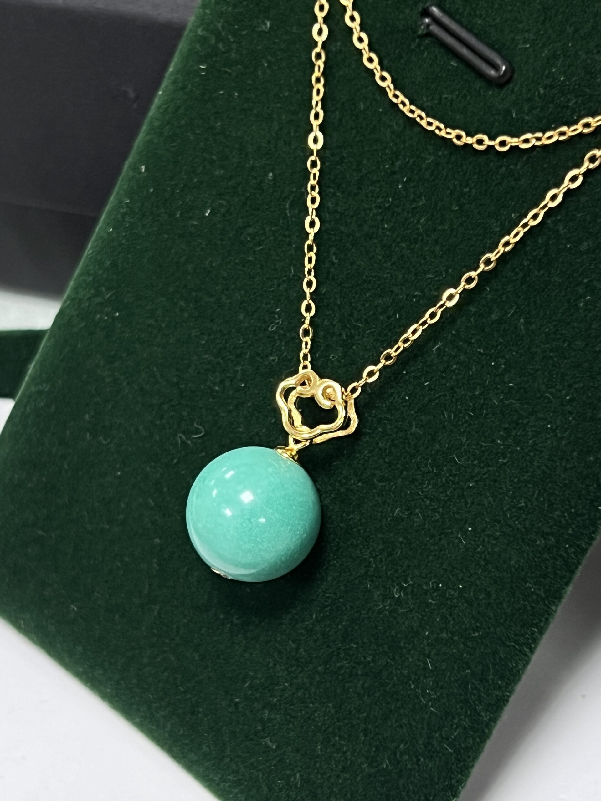 Collier Turquoise – Découpe Exquise, Argent Plaqué Or photo review