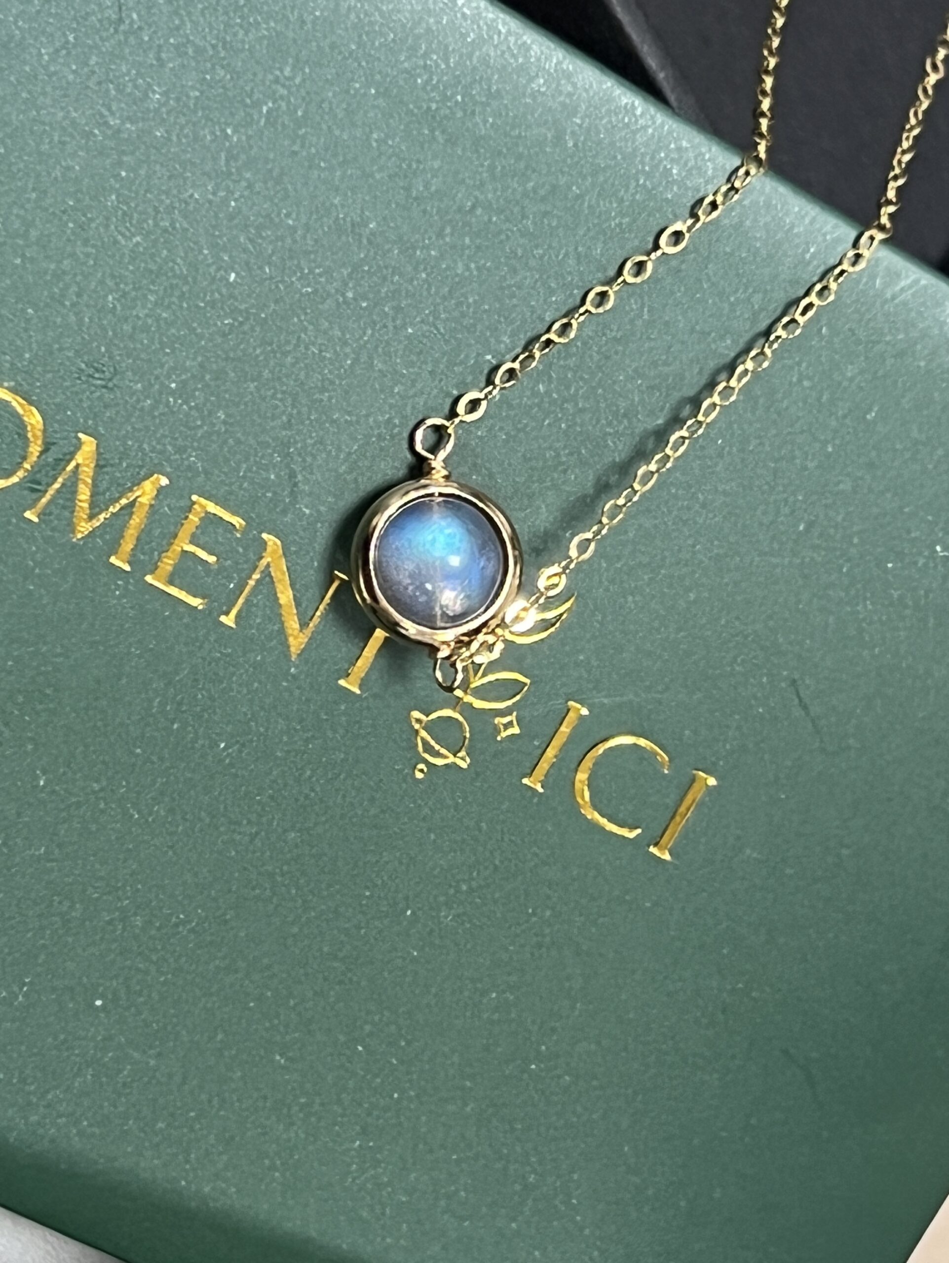 Collier Labradorite – Mystère, Argent Plaqué Or photo review