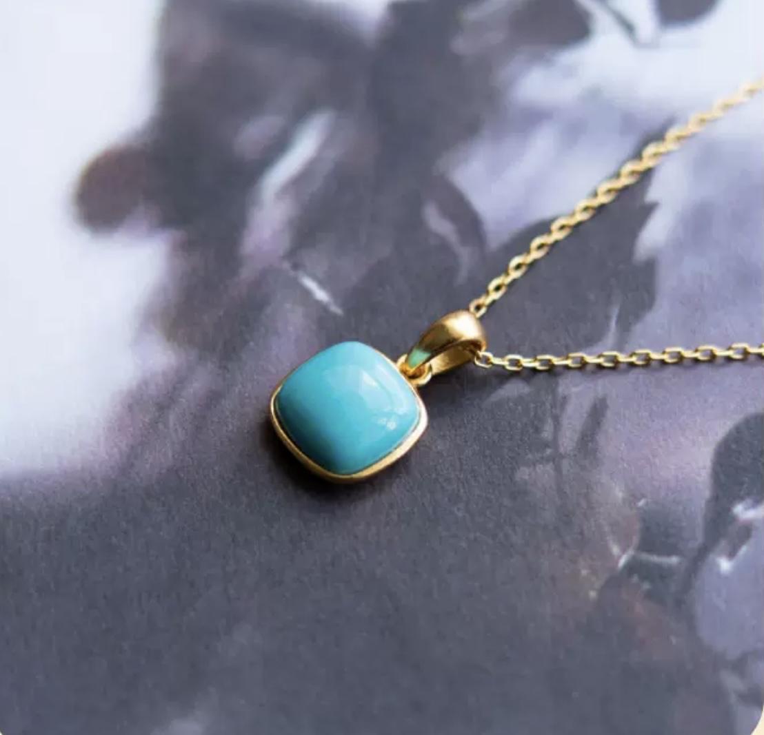 Collier Turquoise – Carré Enchanté, Argent Plaqué Or photo review