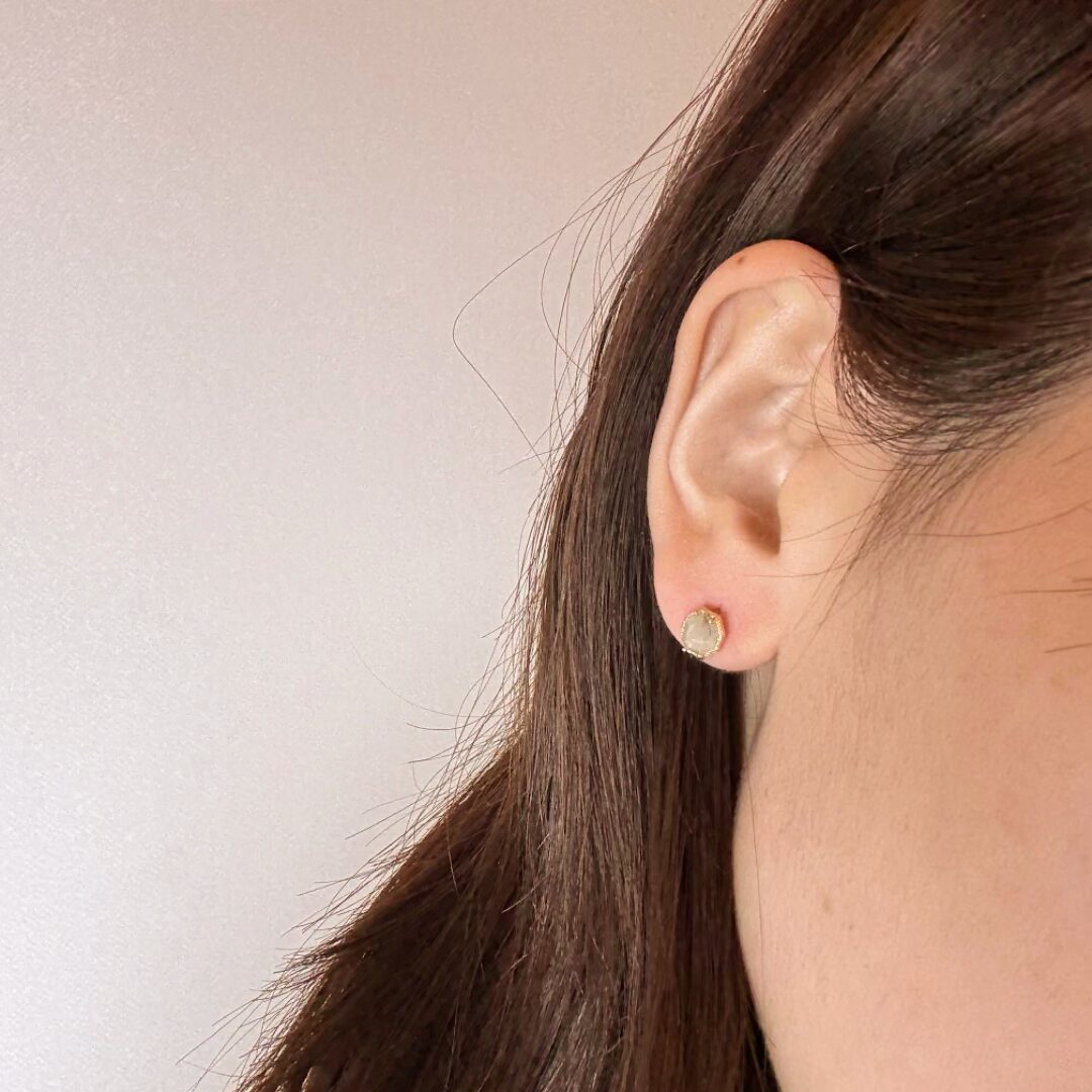 Boucles d'Oreilles Labradorite – Élan Lustré, Argent Plaqué Or