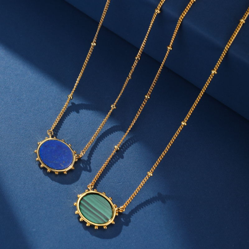 Collier Malachite et Lapis Lazuli – Ovale Majestueux, Argent Plaqué Or