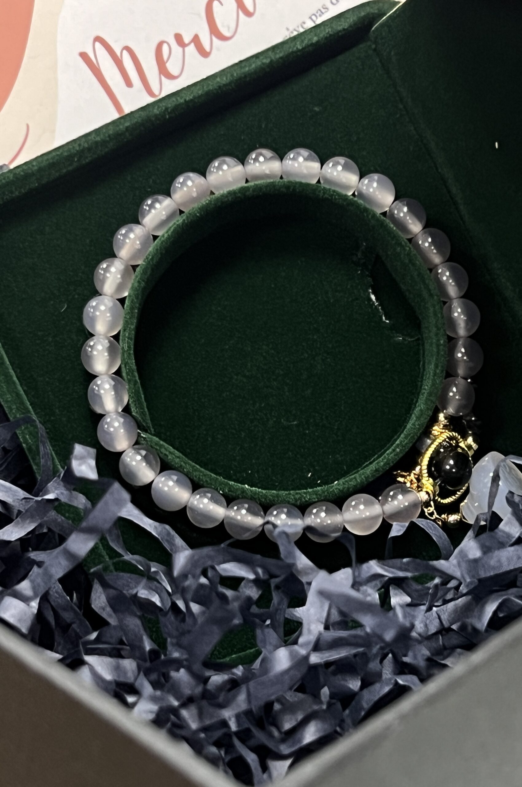 Bracelet Lotus Agate et Obsidienne – Paix Intérieure photo review