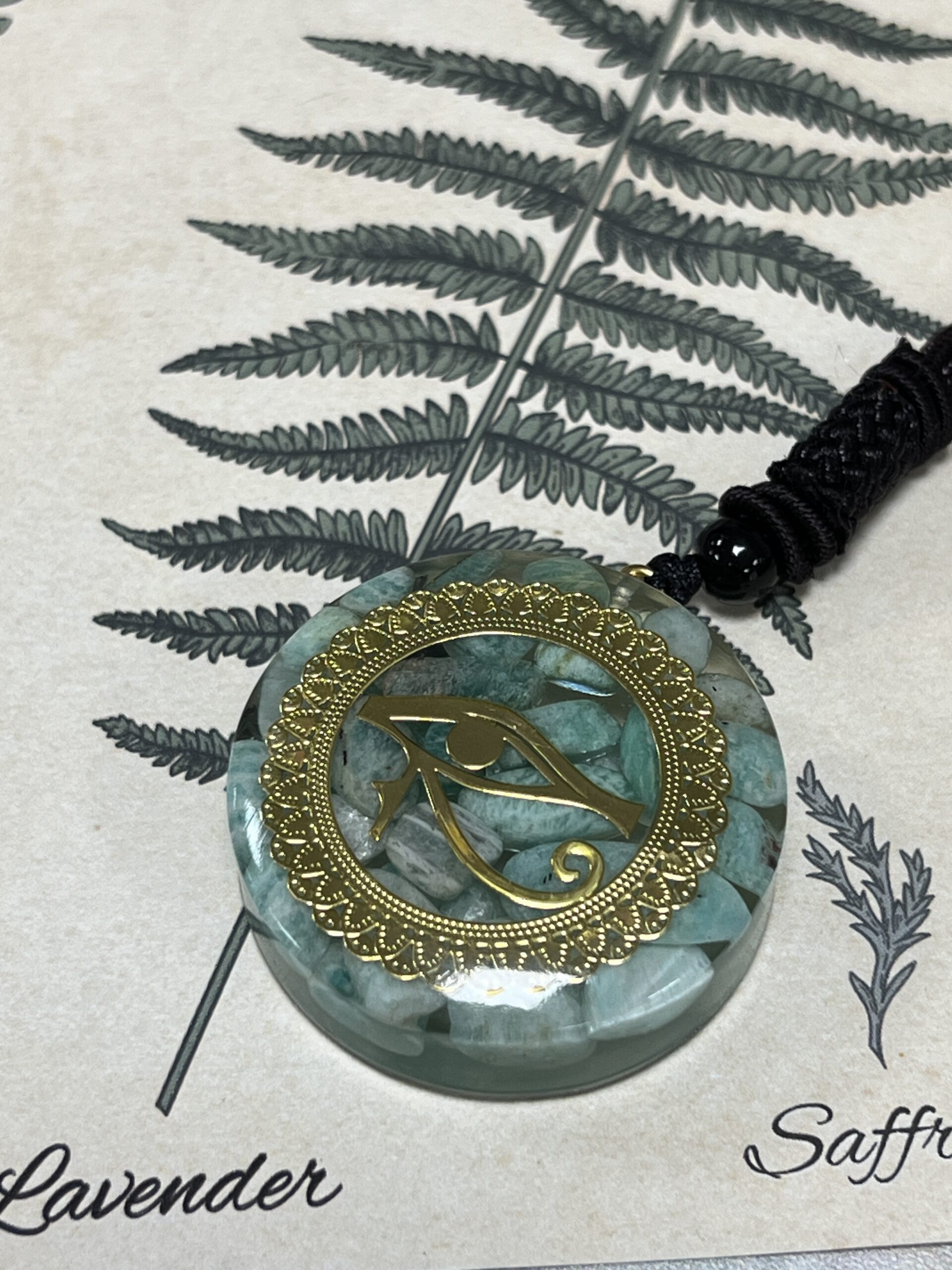 Pendentif Œil Oudjat en Amazonite – Clairvoyance photo review