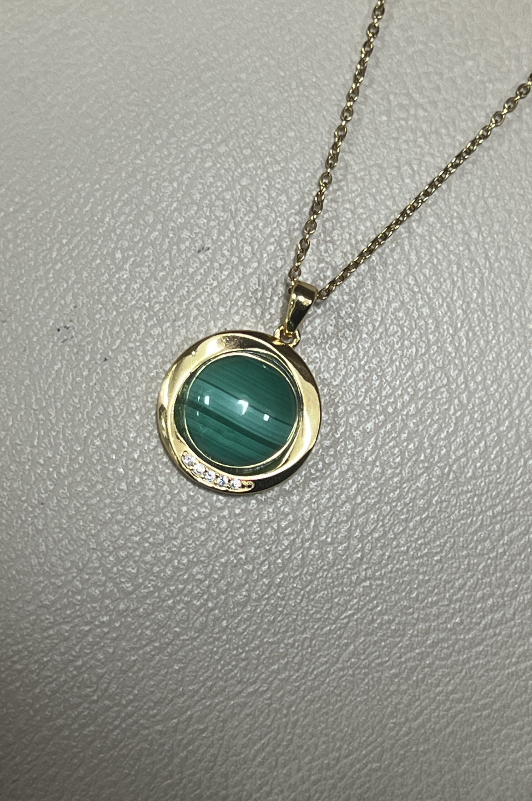 Collier Malachite – Harmonie Verte, Argent Plaqué Or photo review