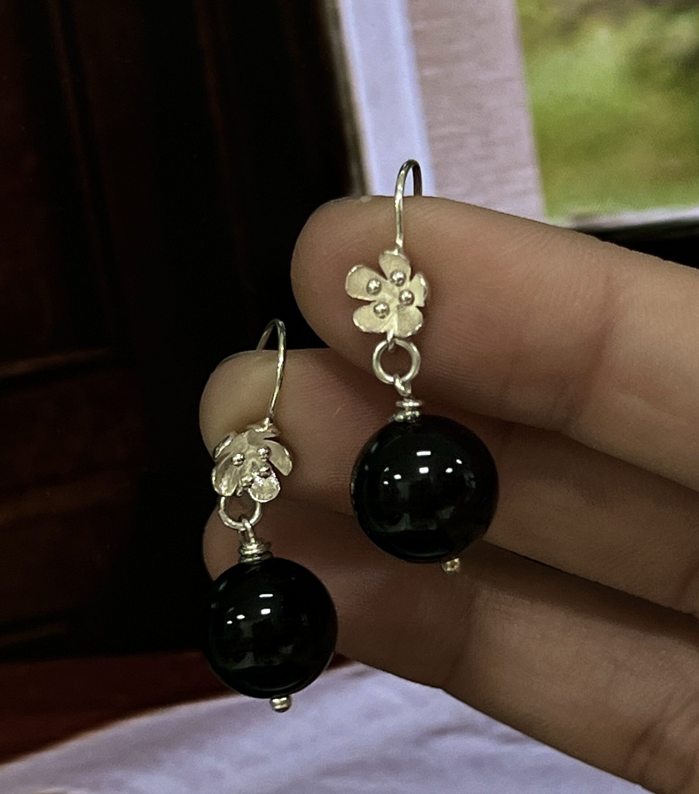 Boucles d'Oreilles Pendantes Obsidienne – Floraison Mystique, Argent photo review