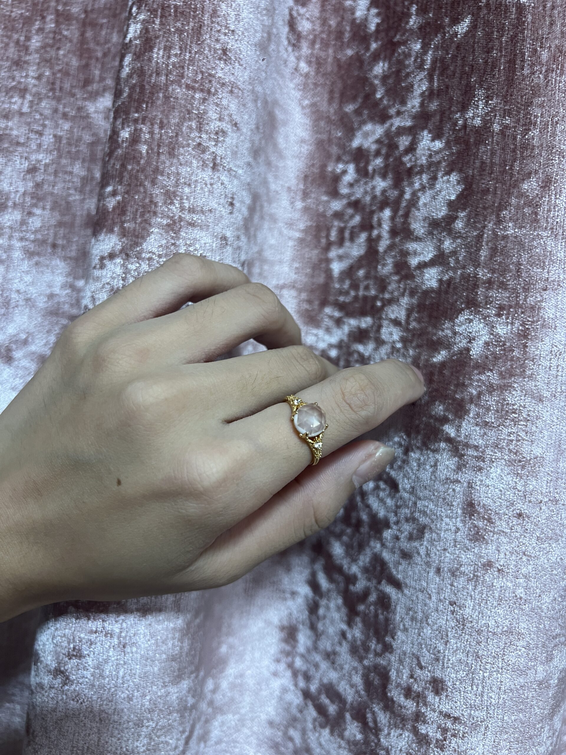 Bague Quartz Rose – Éclat Floral,  Argent Plaqué Or photo review