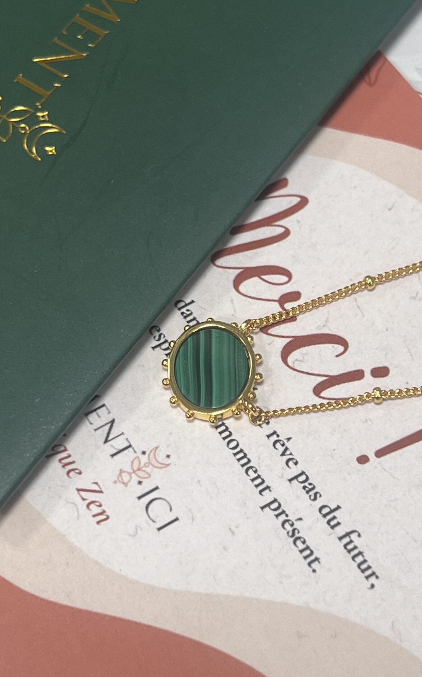 Collier Malachite et Lapis Lazuli – Ovale Majestueux, Argent Plaqué Or photo review