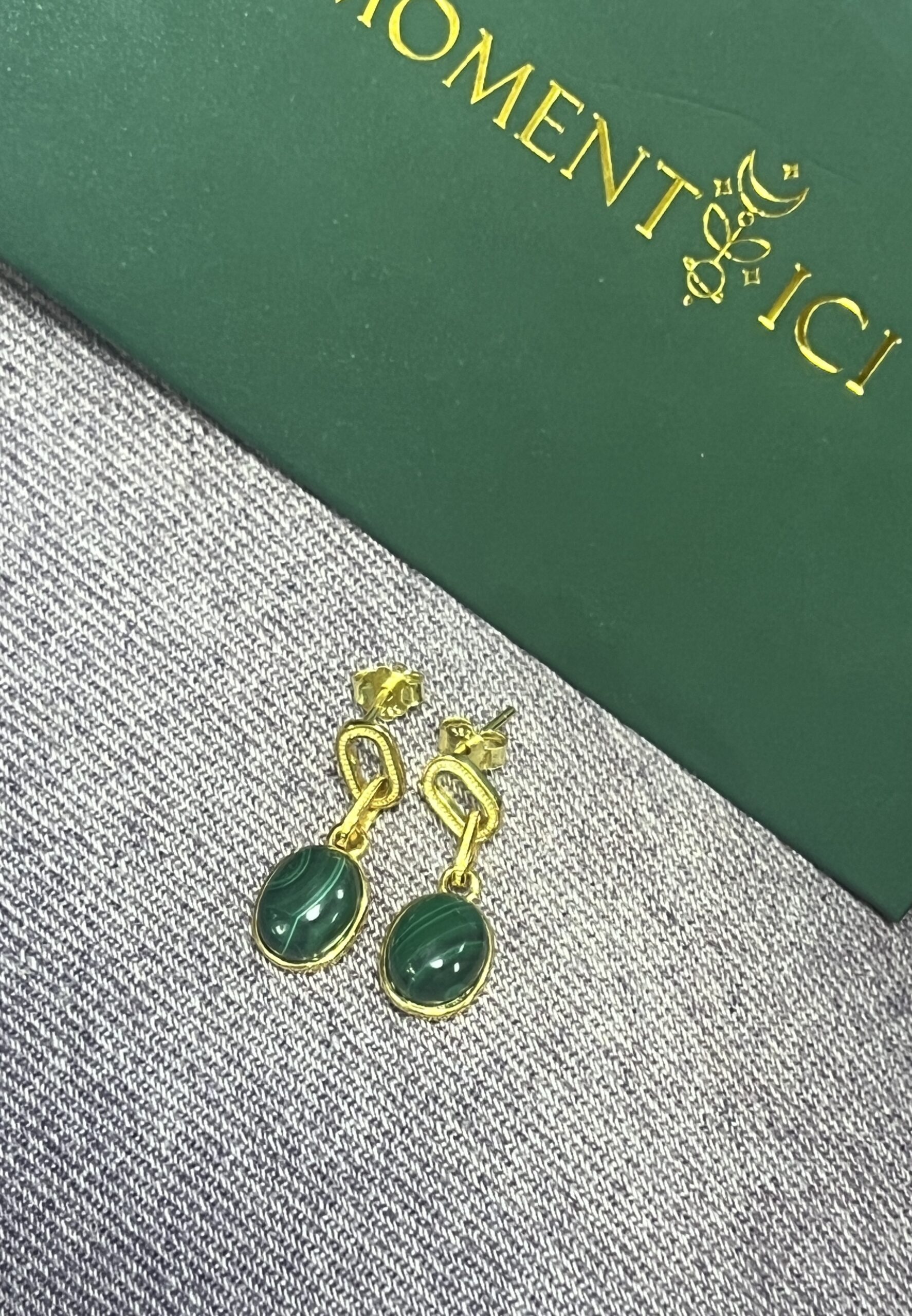 Boucles d'Oreilles Malachite – Prestige, Argent Plaqué Or photo review