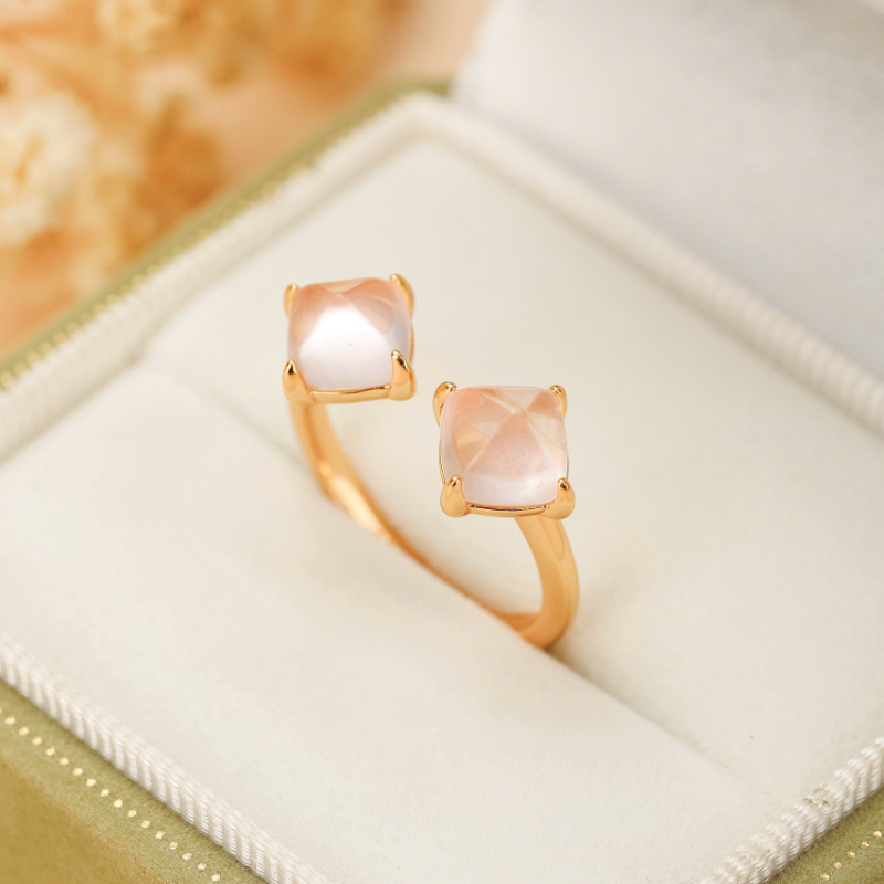 Bague Quartz Rose – Éclat Divin, Argent Plaqué Or