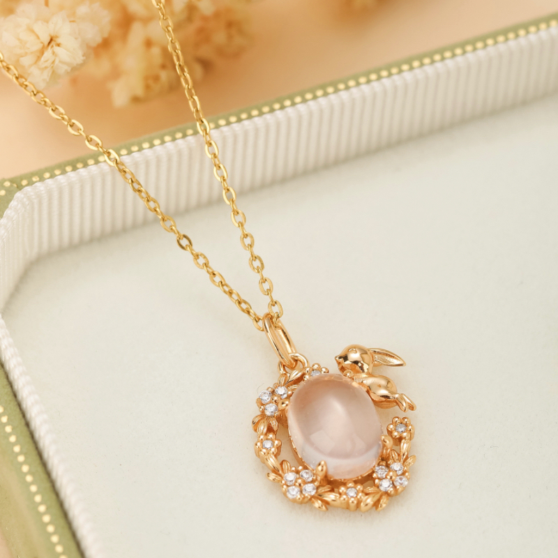 Collier Quartz Rose – Douceur Lapinesque，Argent Plaqué Or