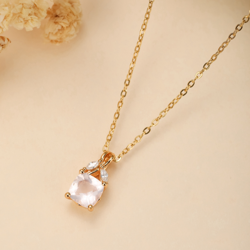 Collier Quartz Rose – Élégant Feuillu, Argent Plaqué Or