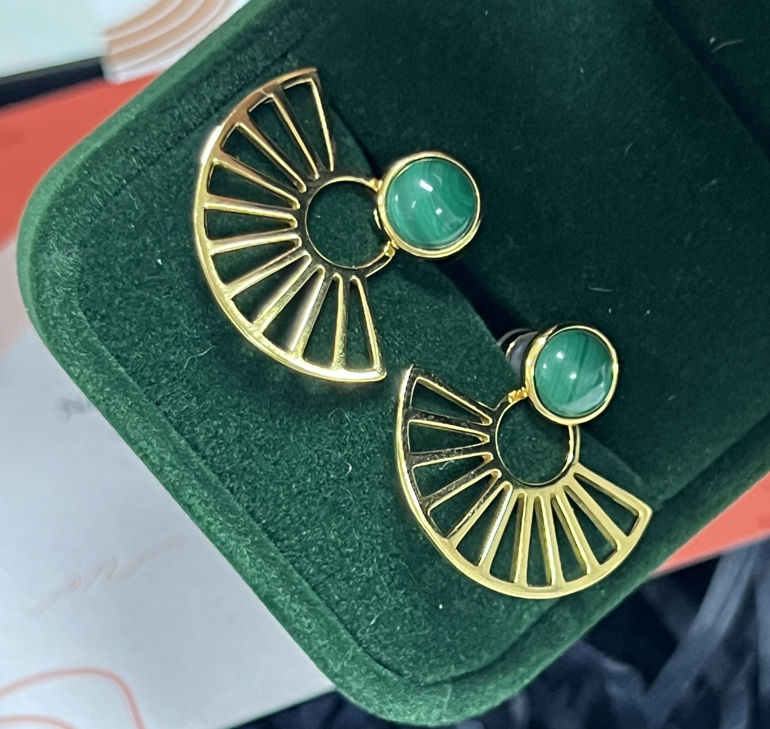 Boucles d'Oreilles Malachite – Éventail, Argent Plaqué Or photo review