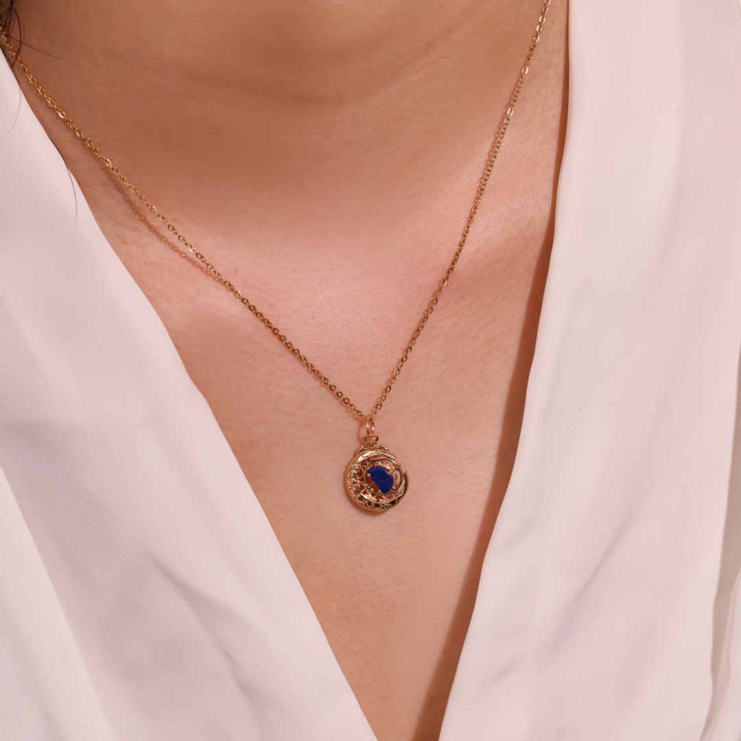 Collier Lapis Lazuli – Lune Étoilée, Argent Plaqué Or