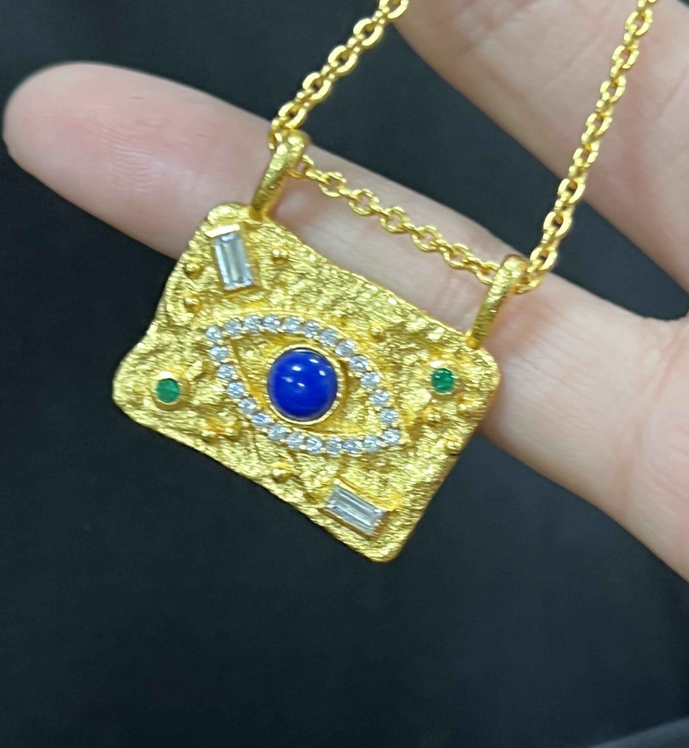 Collier Lapis Lazuli – Gardien Céleste, Argent Plaqué Or photo review