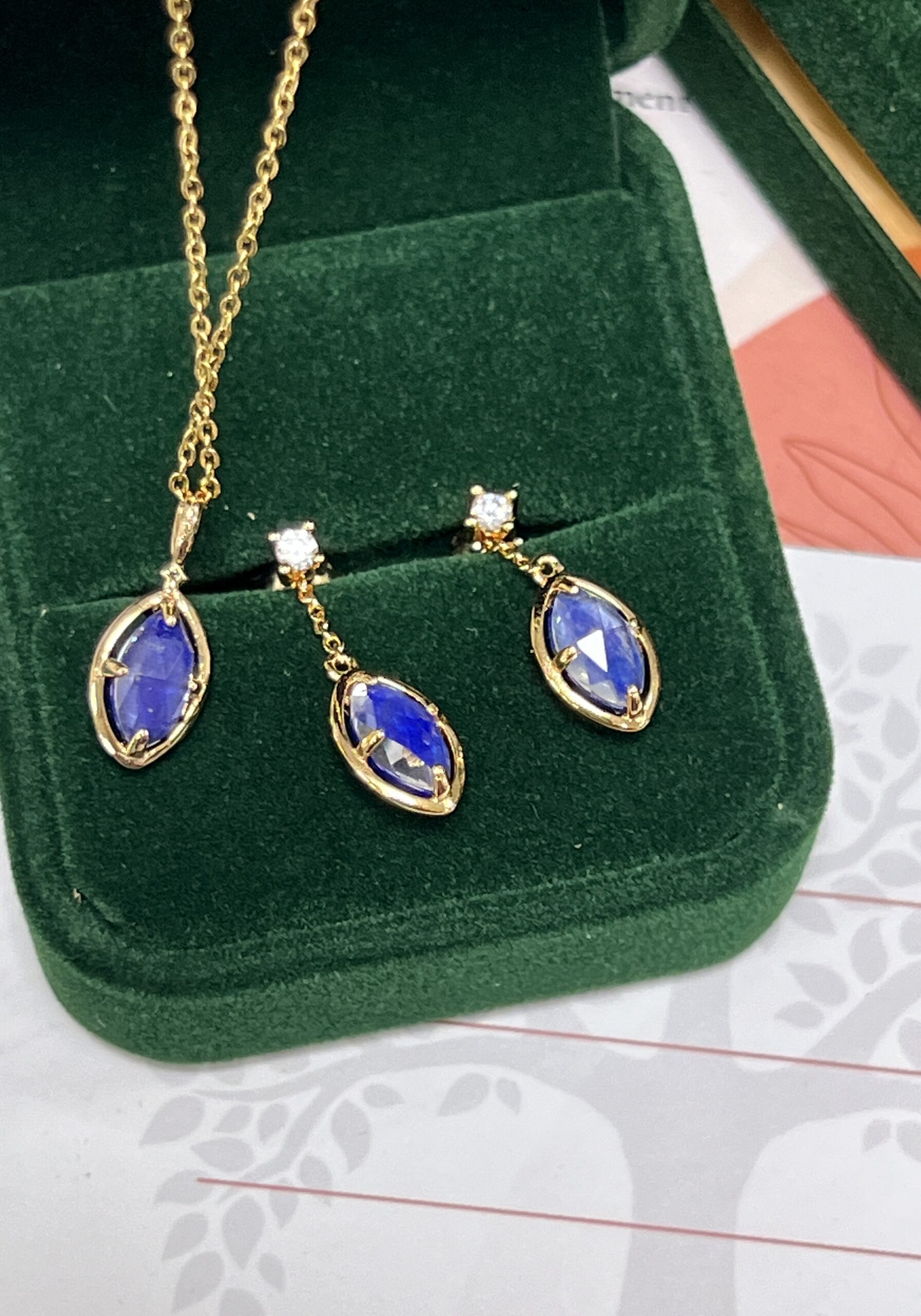 Collier Lapis Lazuli et Quartz Clair – Étoile du Matin, Argent Plaqué Or photo review