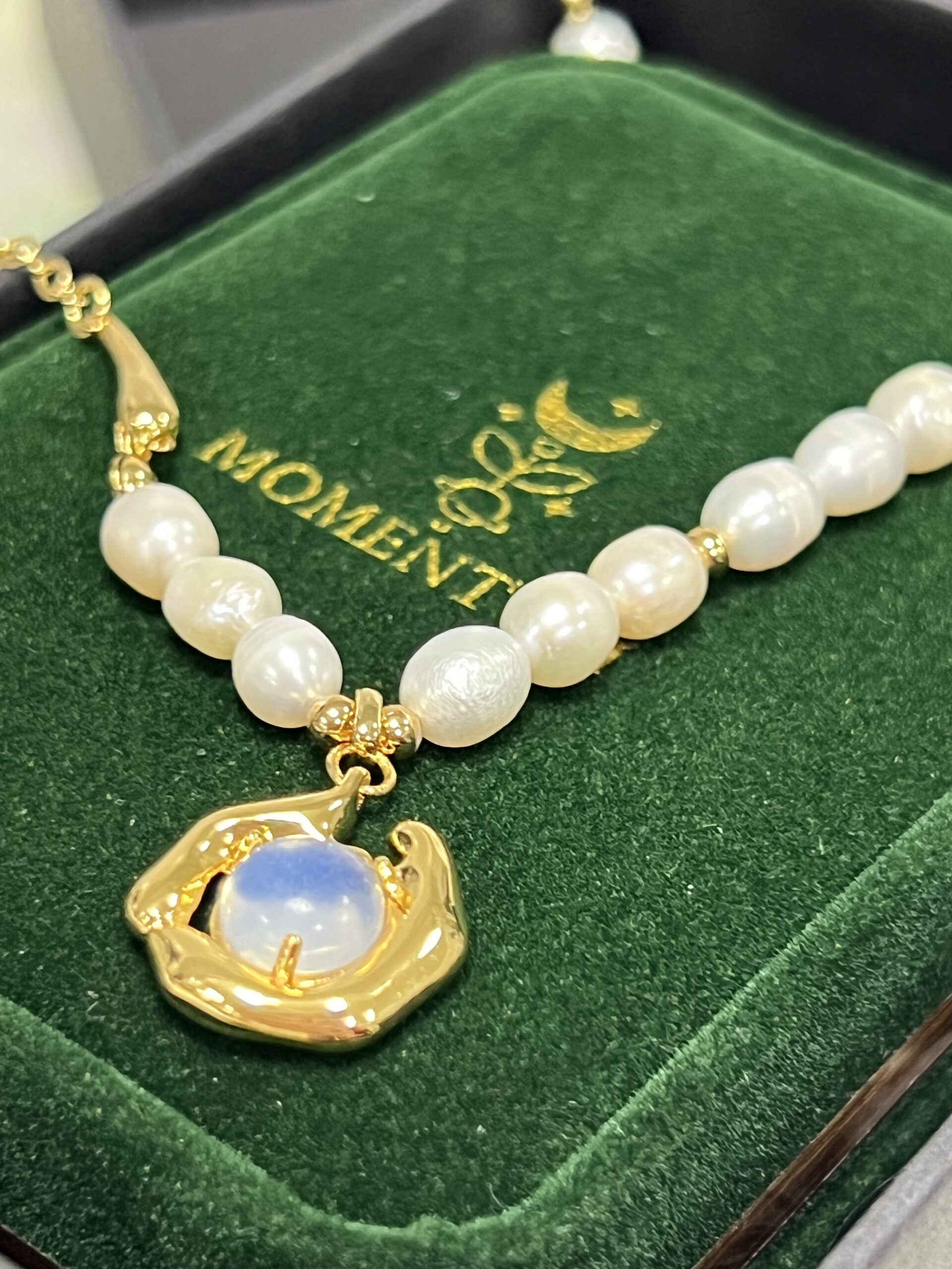 Collier Perle d'Eau Douce et Opale Blanche – Danse des Mers photo review