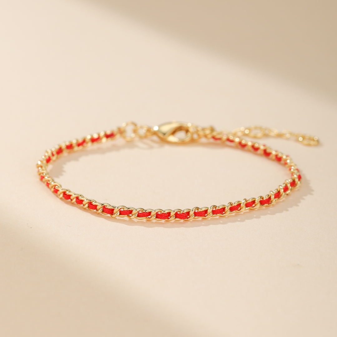 Bracelet Cordon Rouge – Chaîne de Protection