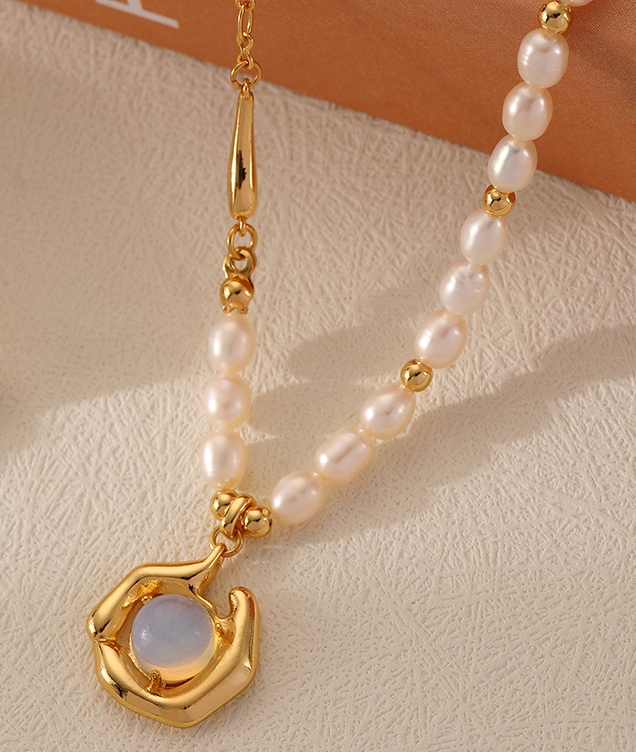 Collier Perle d'Eau Douce et Opale Blanche – Danse des Mers photo review