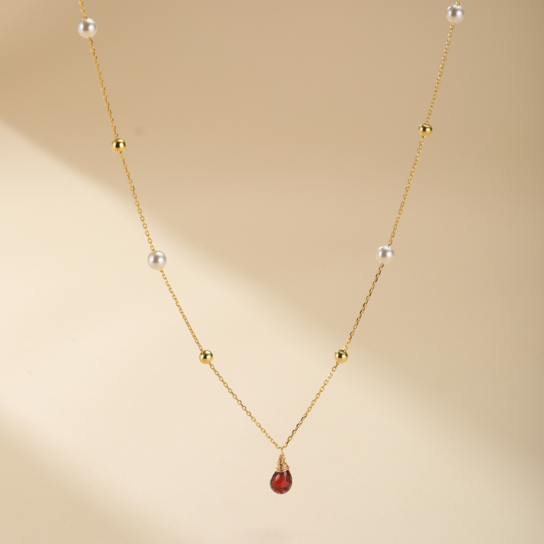 Collier Perles et Grenat – Mélodie d'Amour, Argent Plaqué Or 14K