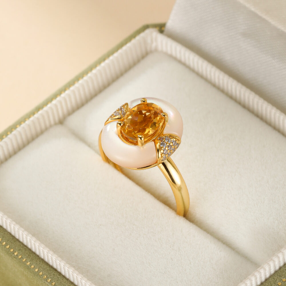 Bague Citrine et Nacre – Énergie d’Abondance, Argent Plaqué Or