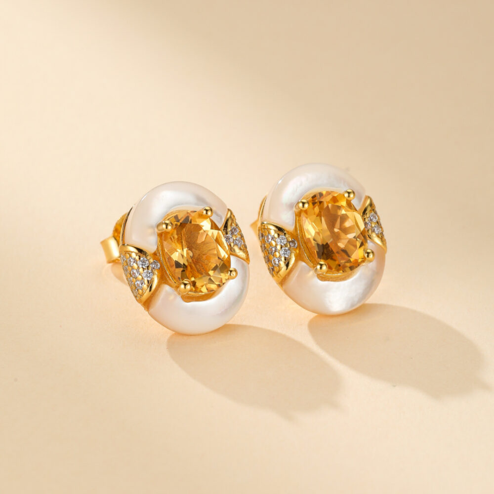 Boucles d'Oreilles Citrine et Nacre – Énergie d’Abondance, Argent Plaqué Or