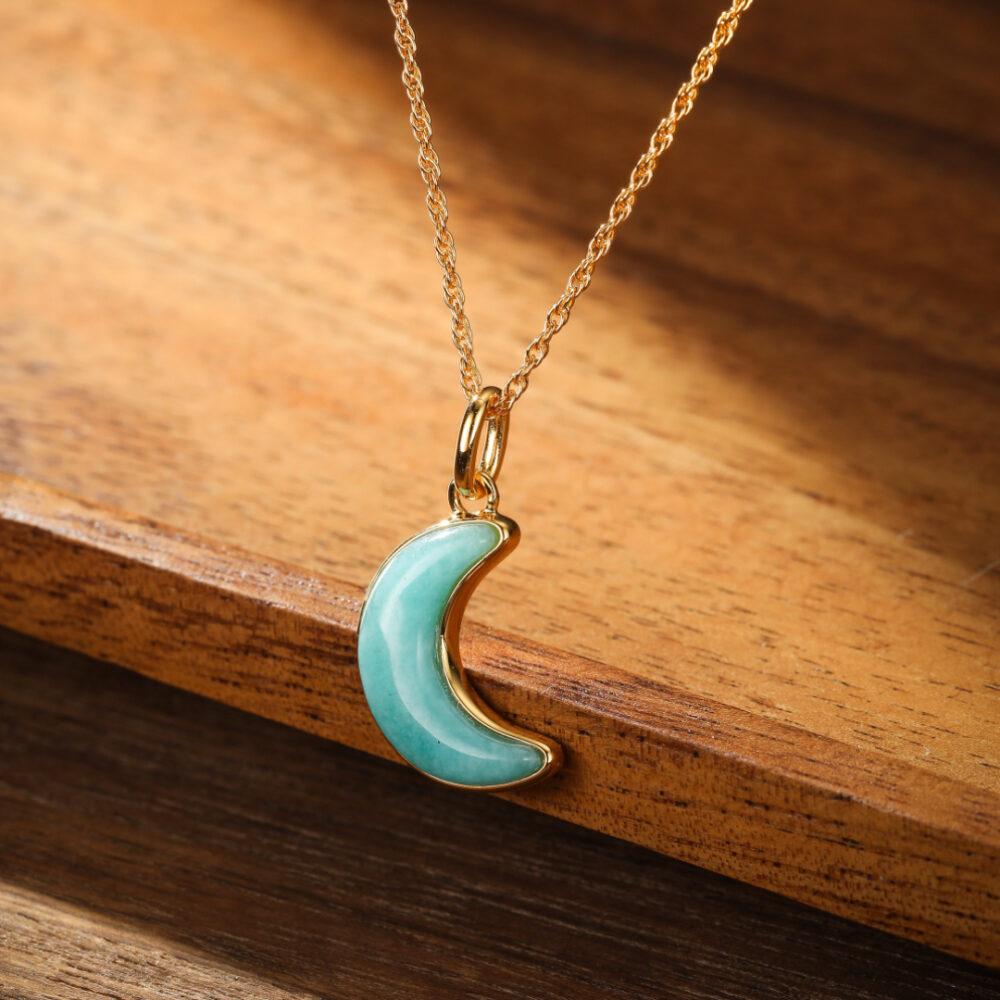 Collier Lune Amazonite – Croissant Bleu, Argent Plaqué Or