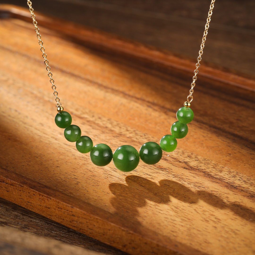 Collier Jade – Arc de Joie