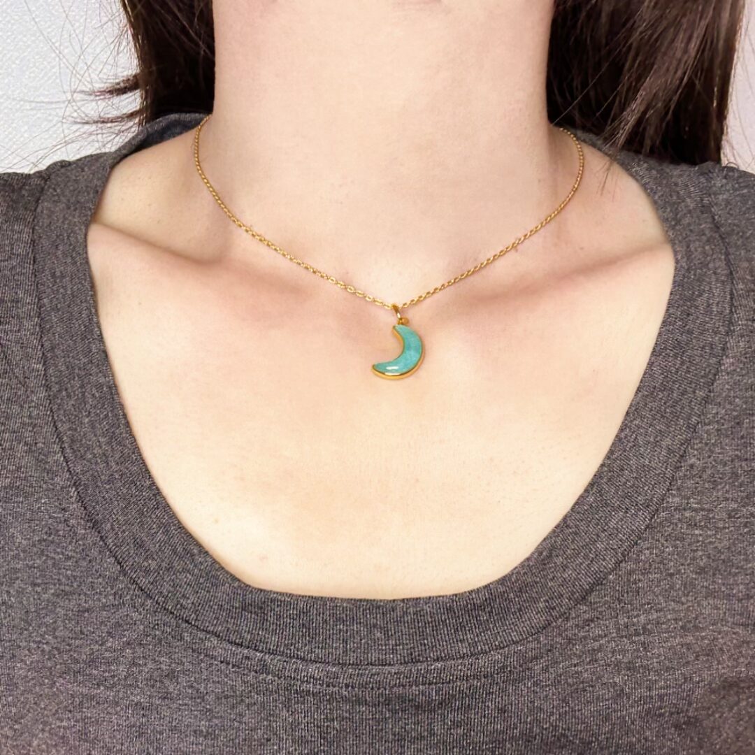 Collier Lune Amazonite – Croissant Bleu, Argent Plaqué Or