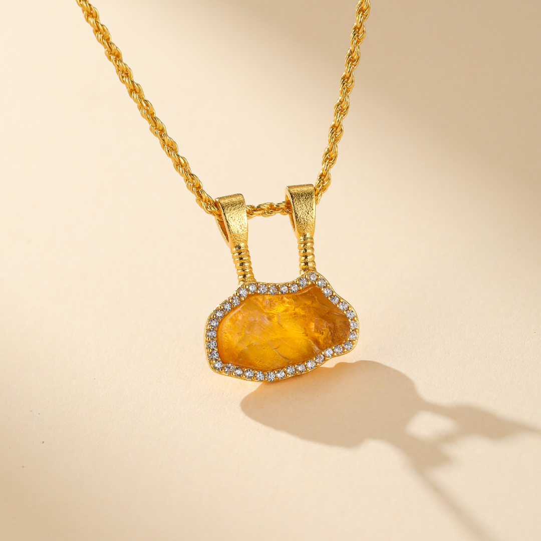 Collier Citrine – Éclat Mystique, Argent Plaqué Or