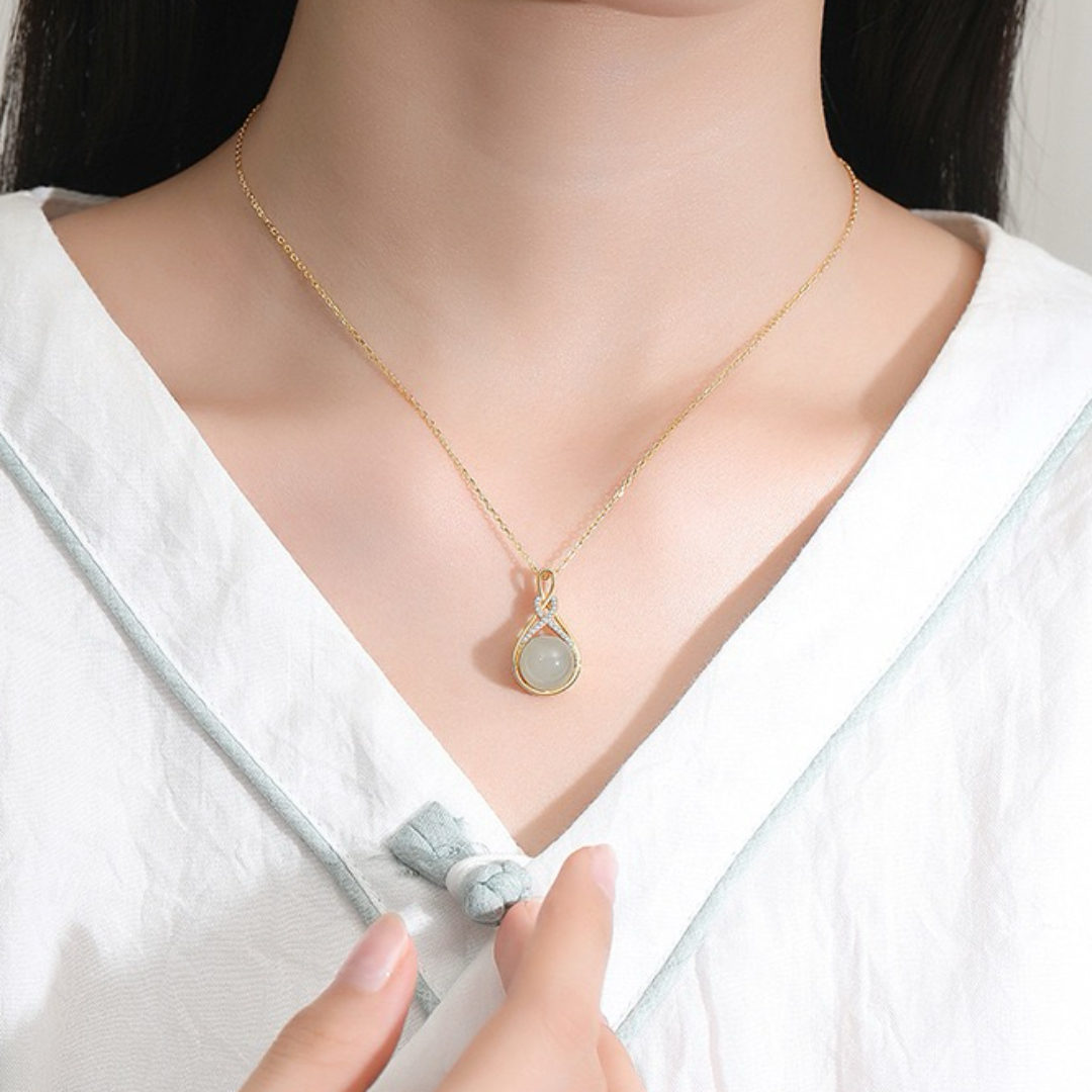 Collier Jade – Bonheur Infini, Argent Plaqué Or