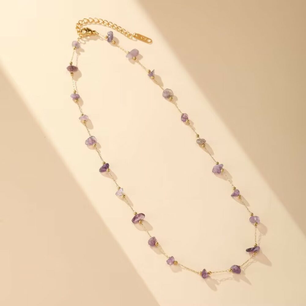 Collier Améthyste – Cascade Mystique, Titane Plaqué Or 18K