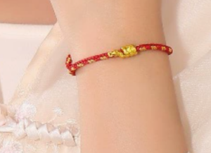 Bracelet Serpent Fil Rouge – Force de Vie, Or 24K photo review