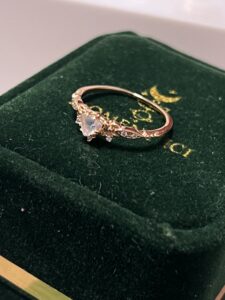 Bague Pierre de Lune – Féérie Royale, Argent Plaqué Or photo review