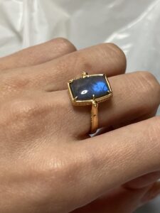 Bague Labradorite – Mystère d’Aurore, Argent Plaqué Or photo review